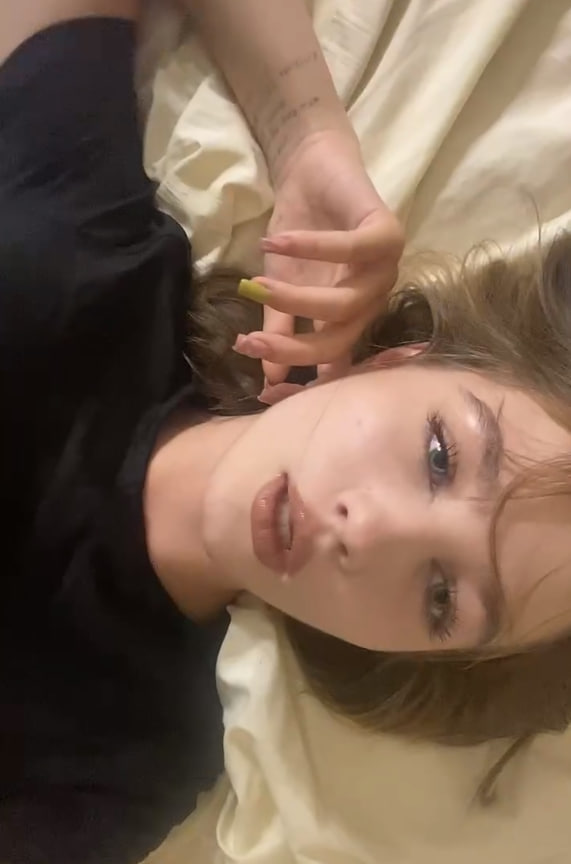 Слив красивой студентки с идеальной фигурой — сливы тг CandyXXX