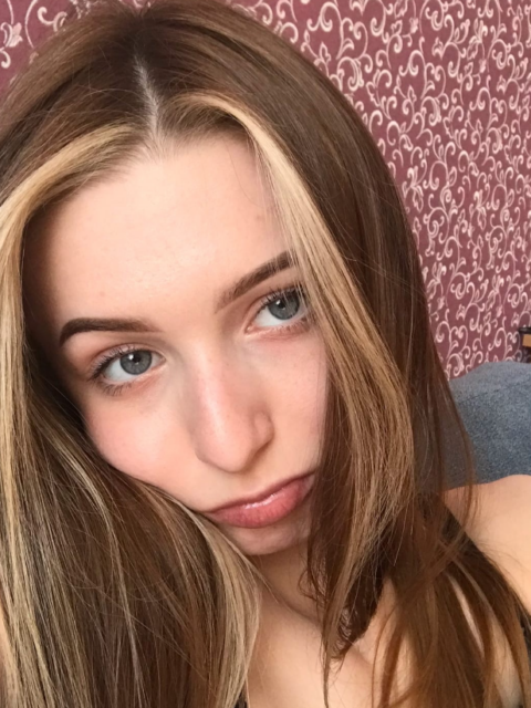 Худенькая студентка от подписчика — сливы тг CandyXXX